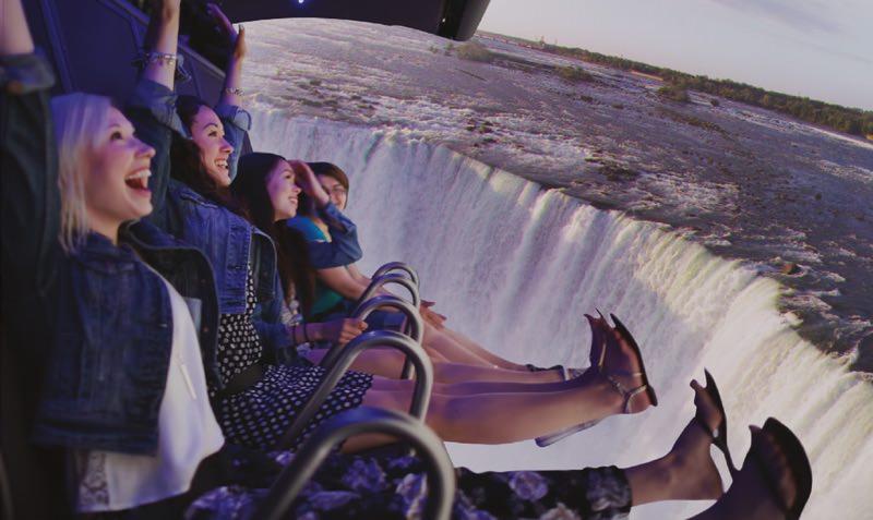 ¿ Qué ver en Vancouver ? FlyOver Canada. Es la experiencia de vuelo simulado más larga del mundo. ¿ Qué ver en Vancouver ? FlyOver Canada. Es la experiencia de vuelo simulado más larga del mundo.