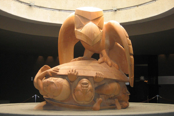 ¿ Qué ver en Vancouver ? Escultura Haida. Museo de antropología de Vancouver ¿ Qué ver en Vancouver ? Escultura Haida. Museo de antropología de Vancouver
