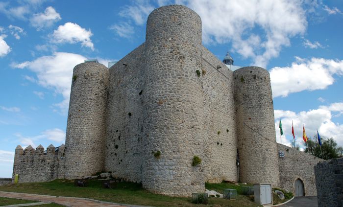 Castillo de Castro Urdiales Castillo de Castro Urdiales