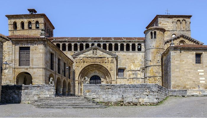 Colegiata de Santa Juliana. Santillana del Mar Colegiata de Santa Juliana. Santillana del Mar