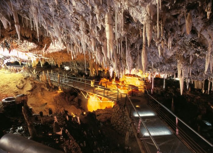 Interior cueva El Soplao Interior cueva El Soplao