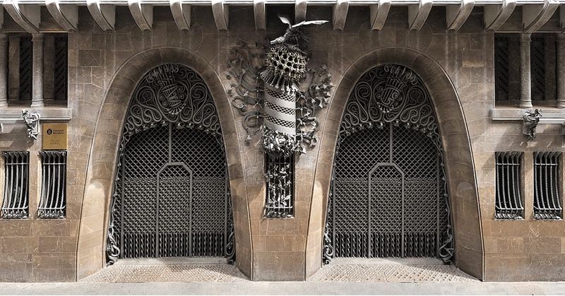 Puertas del Palau Güell Puertas del Palau Güell
